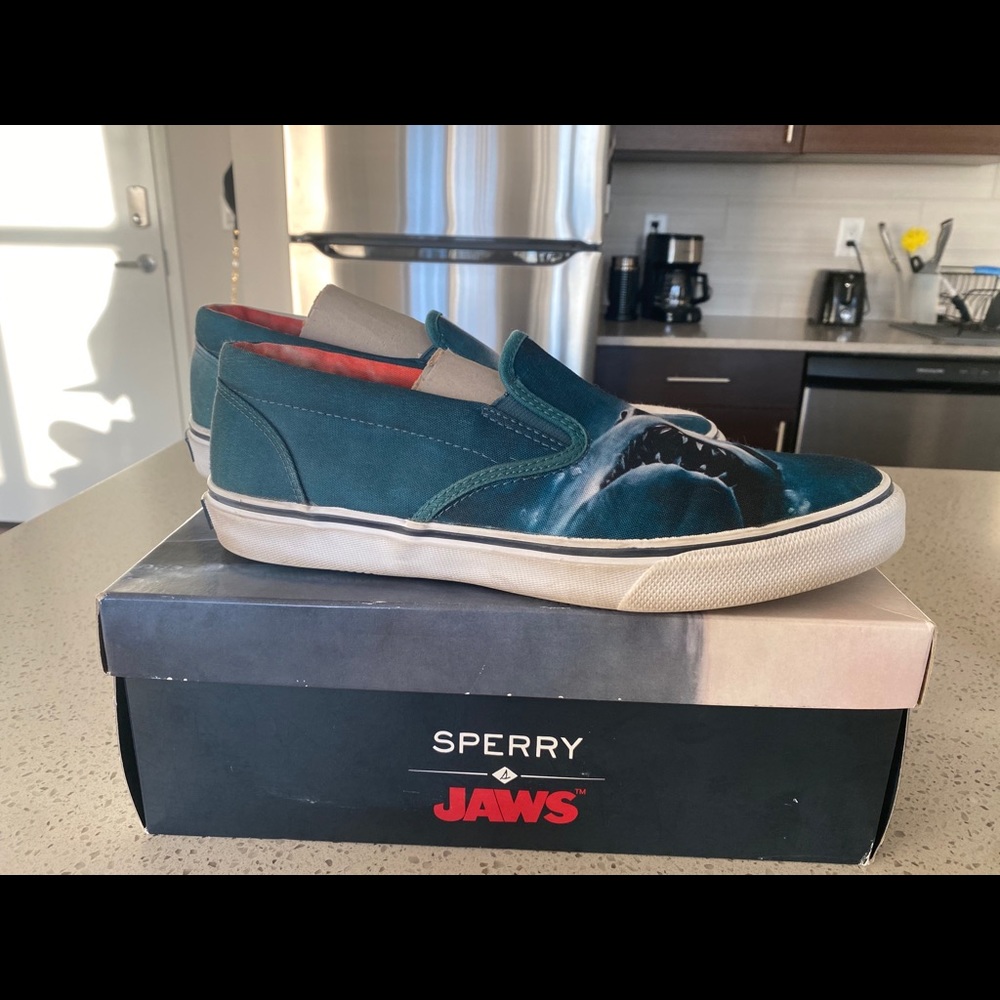 Mens jaws edition sperrys